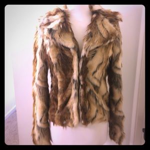 Buckle BKE faux fur coat jacket long sleeve collar